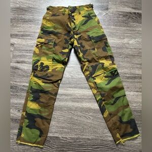 Like New American Vintage Camouflage Pants . Sz XS